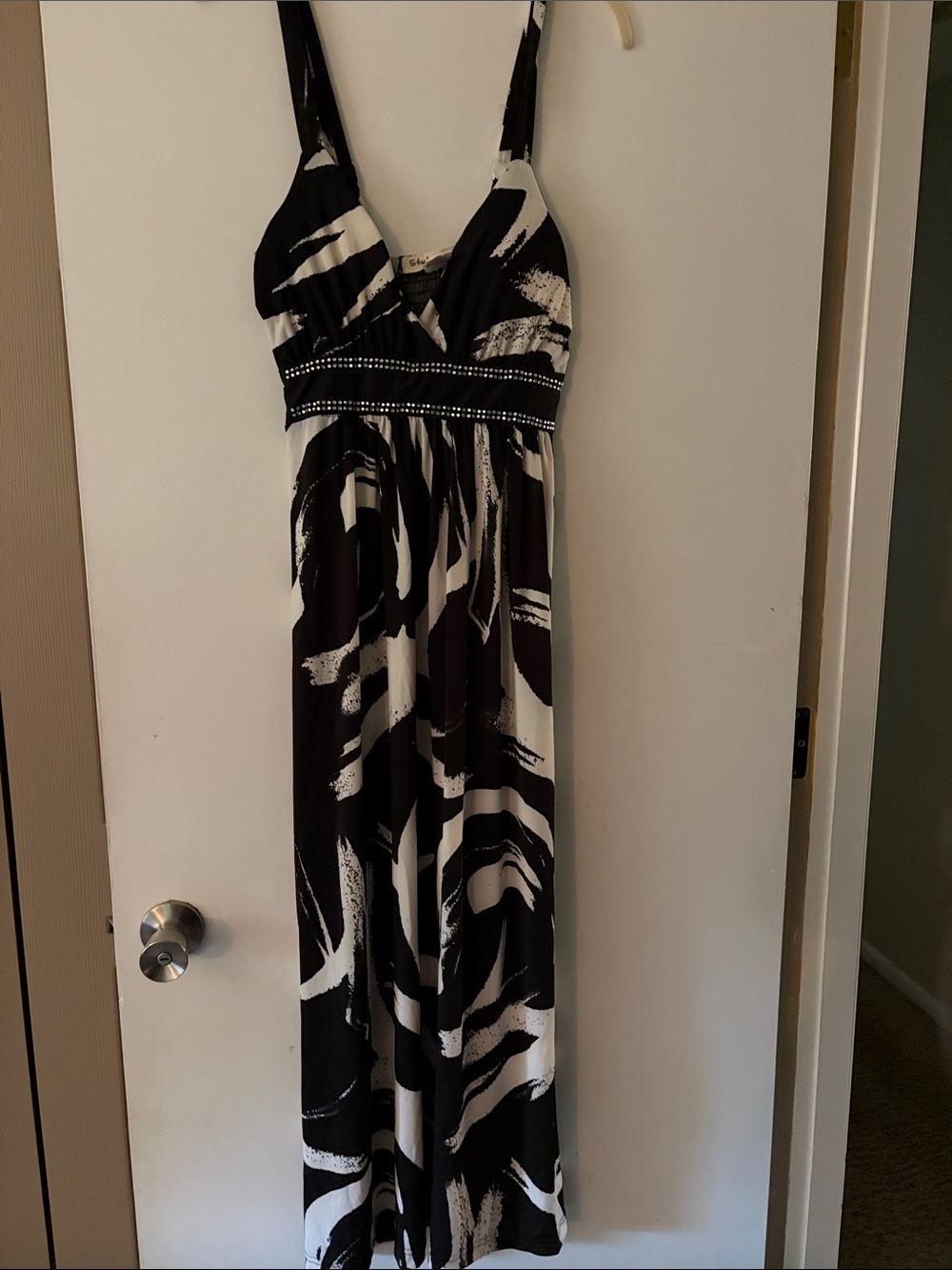 Studio West Black and White Abstract Print Maxi Dress